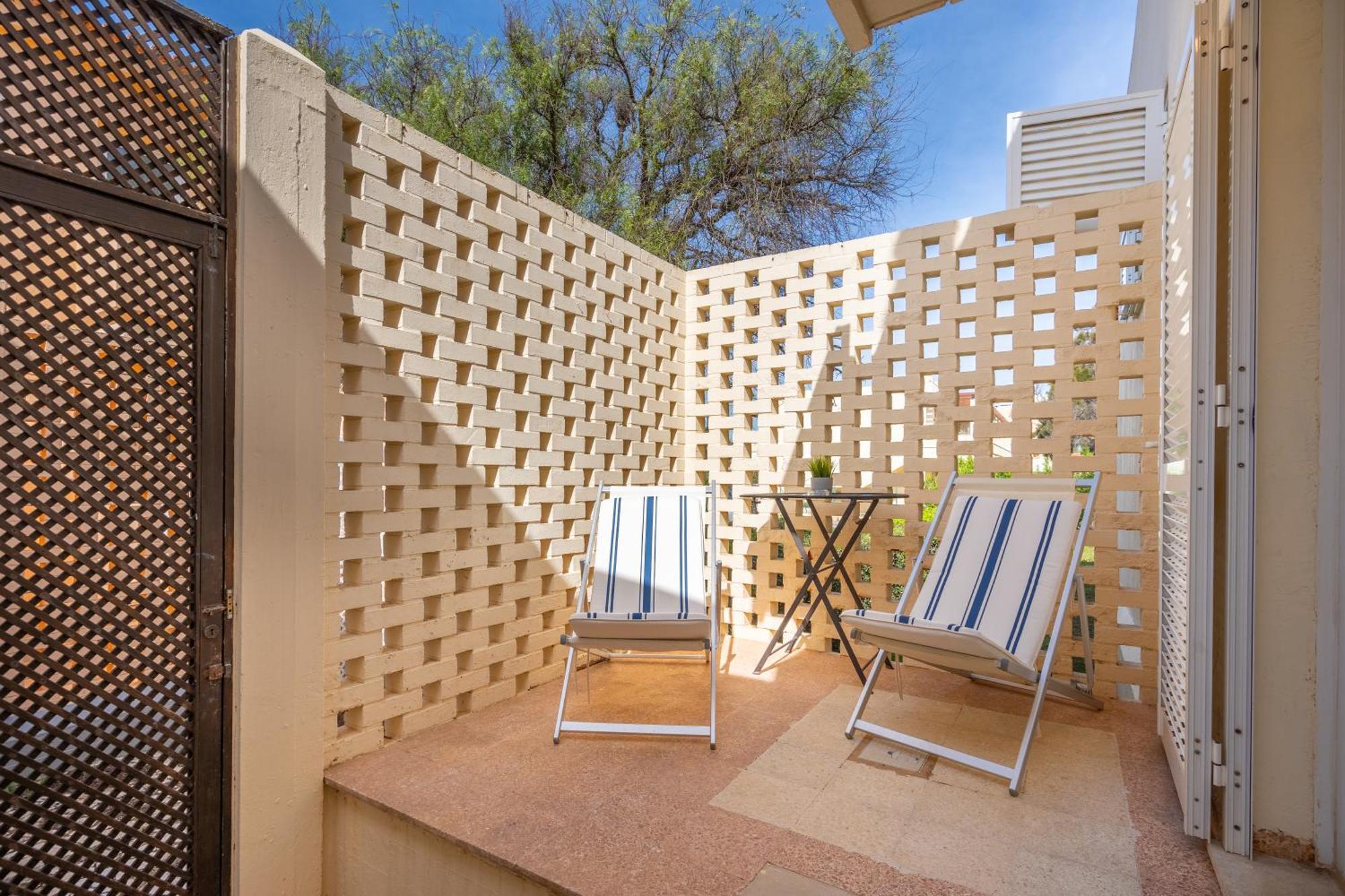 4 Holiday home *